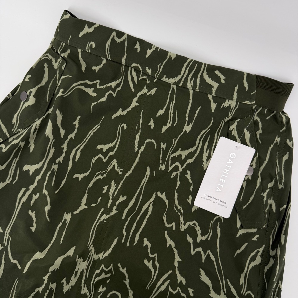 Athleta Vienna Cargo Skort Women 8 Green Tiger Stripe Camo Hiking Travel Skirt